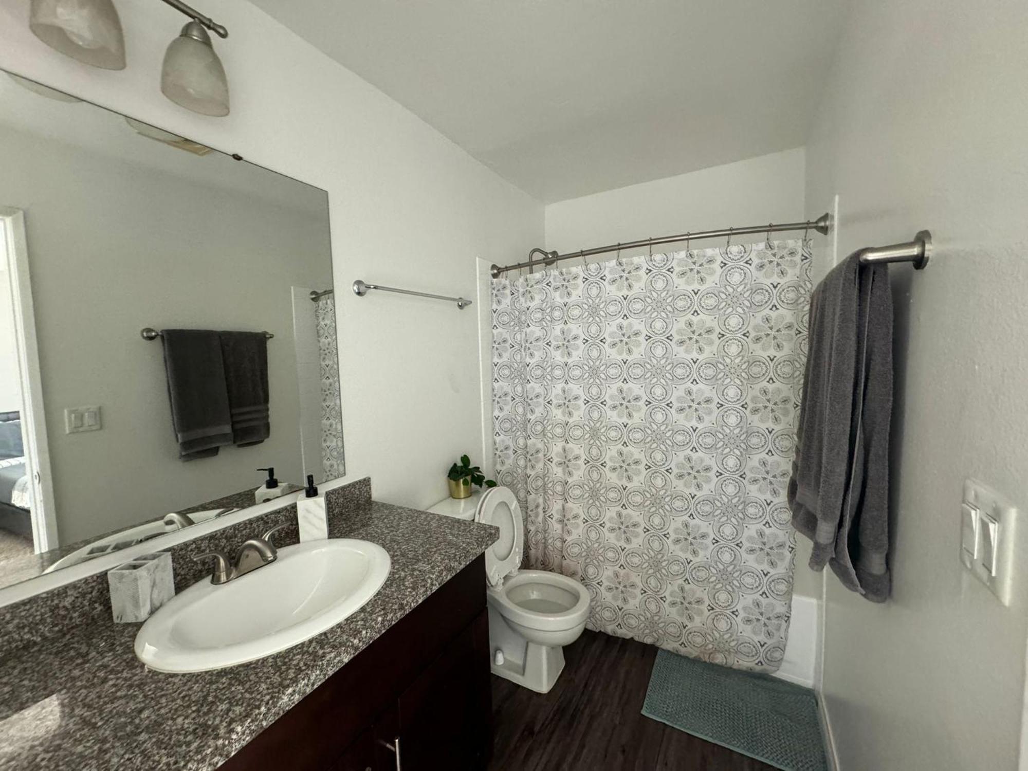 Incredible Two Bedroom Hollywood Apartments Free Parking Los Angeles Ngoại thất bức ảnh