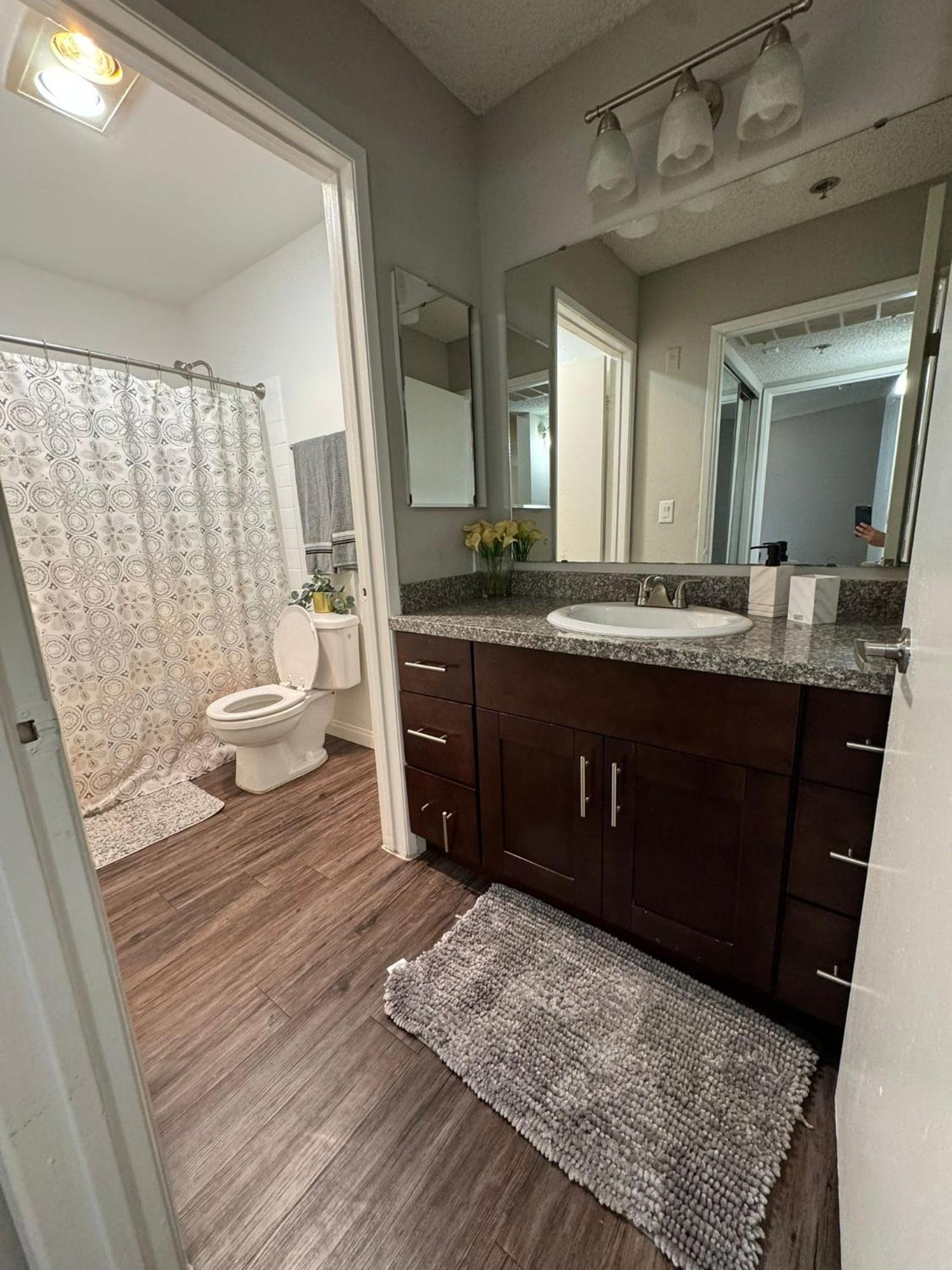 Incredible Two Bedroom Hollywood Apartments Free Parking Los Angeles Ngoại thất bức ảnh
