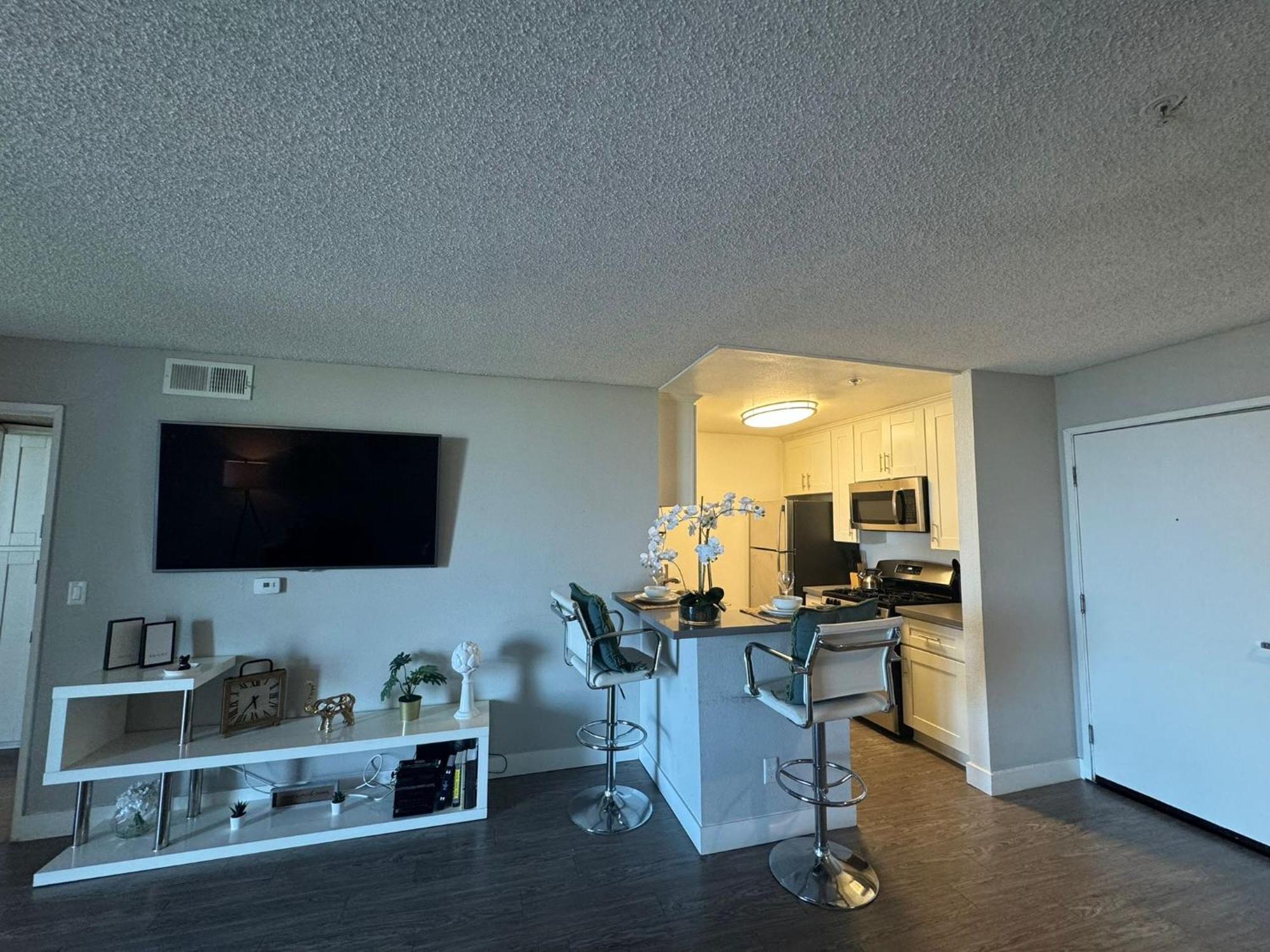 Incredible Two Bedroom Hollywood Apartments Free Parking Los Angeles Ngoại thất bức ảnh