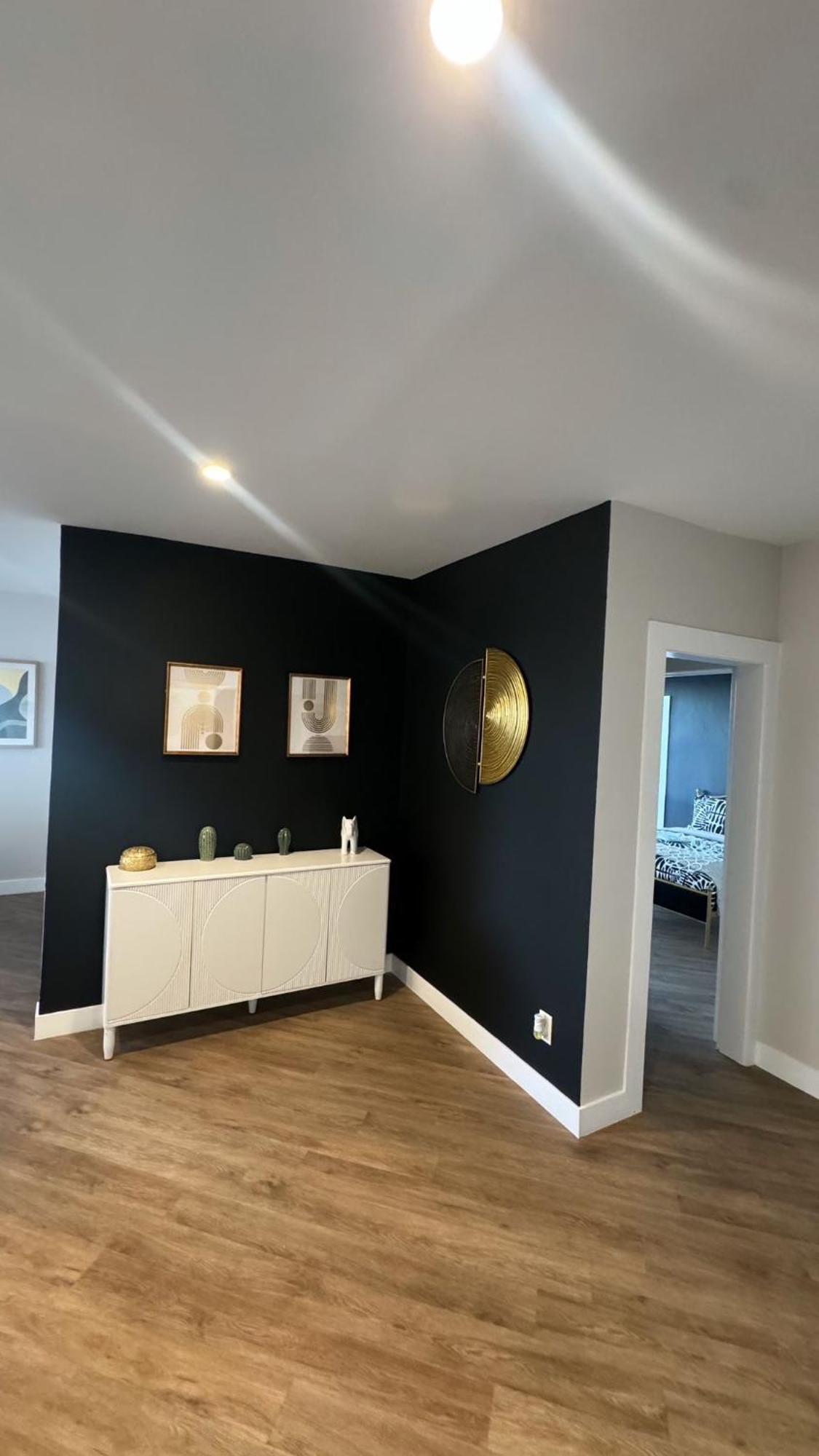 Incredible Two Bedroom Hollywood Apartments Free Parking Los Angeles Ngoại thất bức ảnh